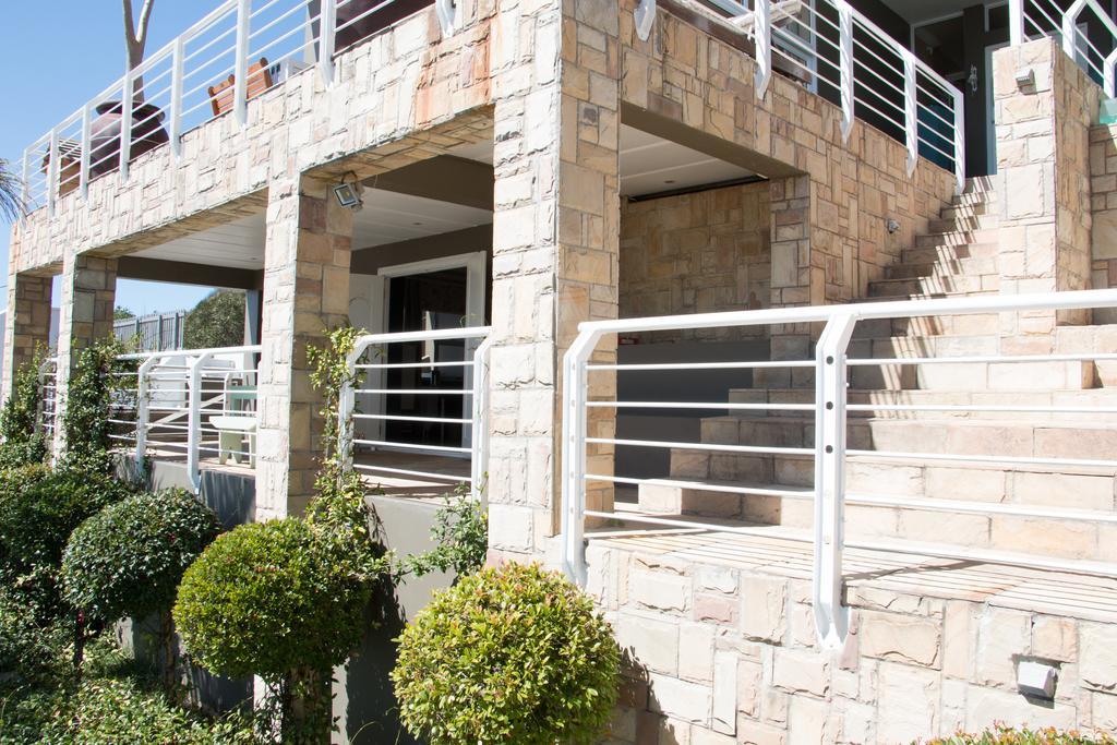 4 On Montagu Accommodation Мозел Бей Екстериор снимка