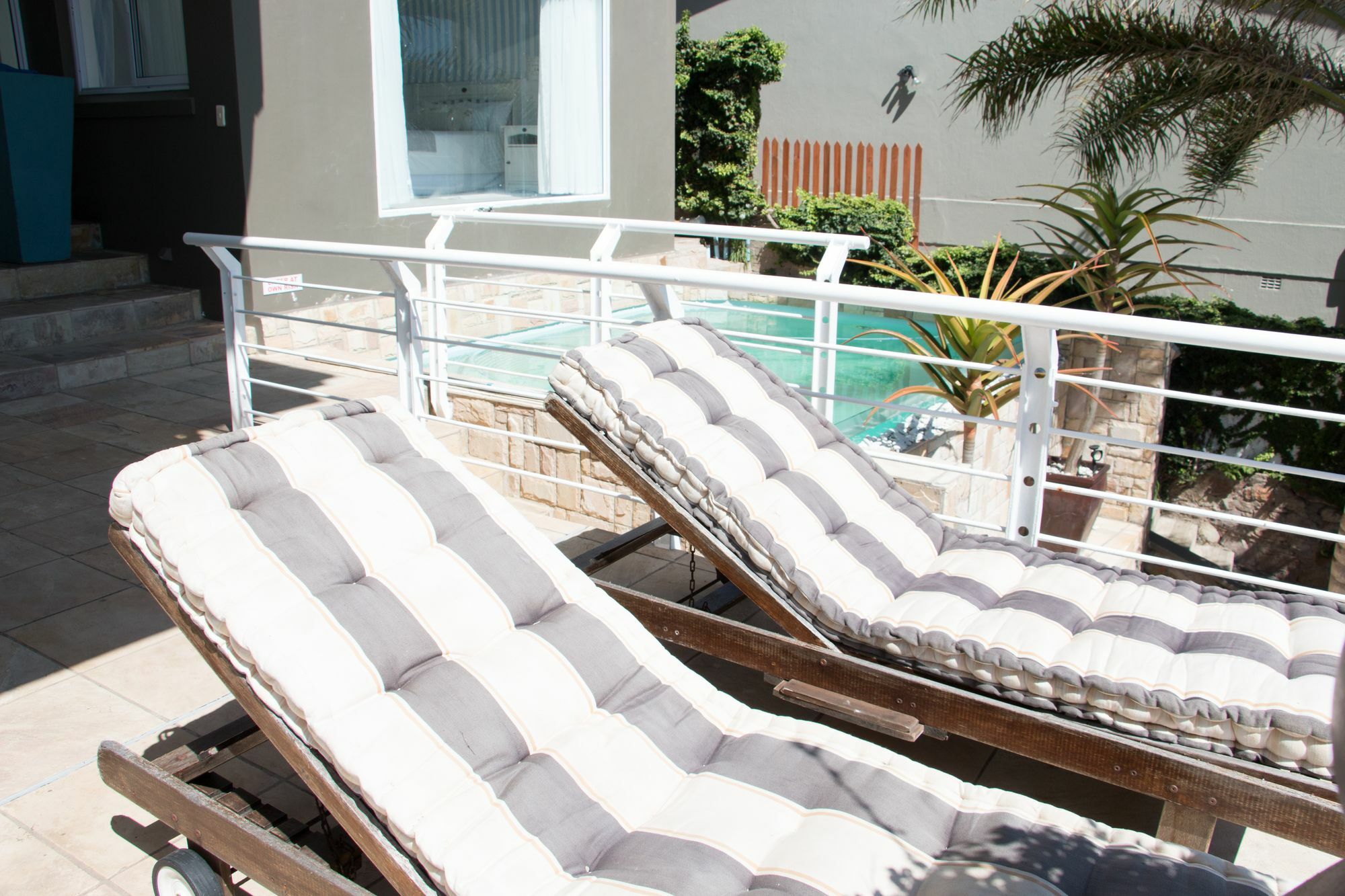 4 On Montagu Accommodation Мозел Бей Екстериор снимка