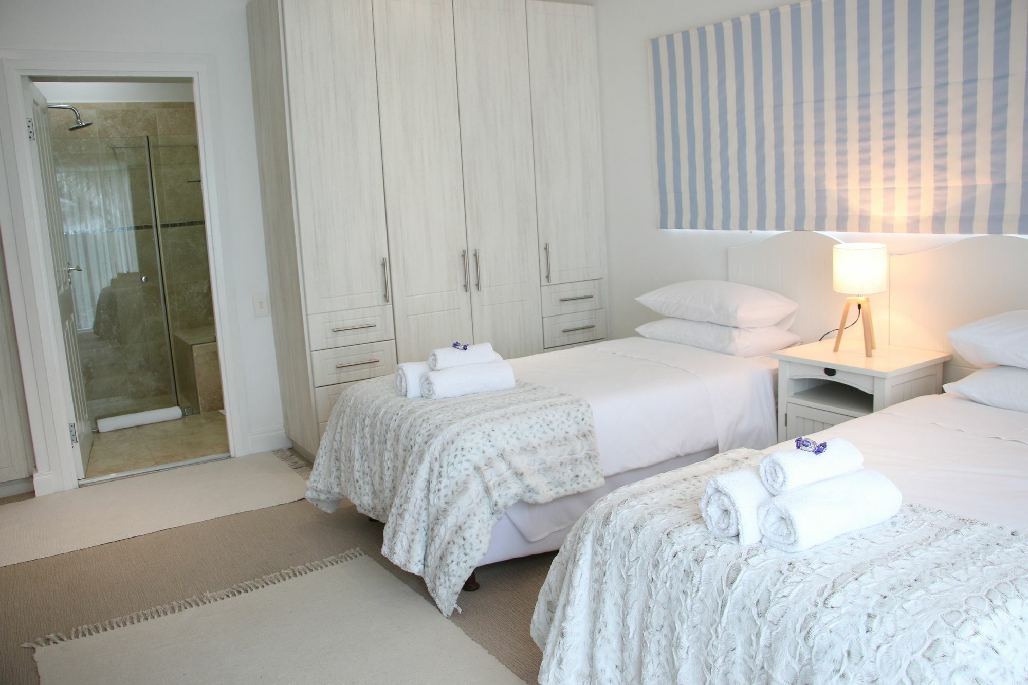 4 On Montagu Accommodation Мозел Бей Екстериор снимка