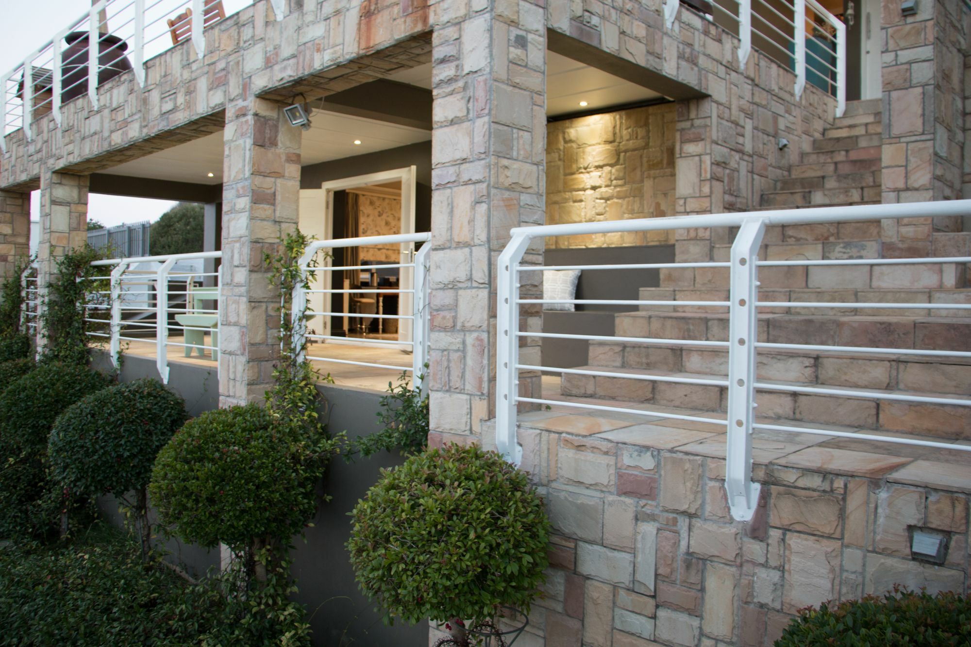 4 On Montagu Accommodation Мозел Бей Екстериор снимка