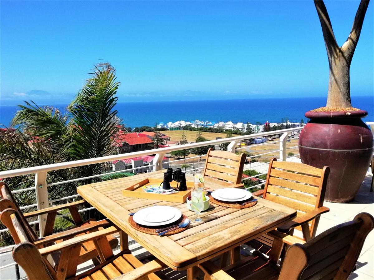 4 On Montagu Accommodation Мозел Бей Екстериор снимка